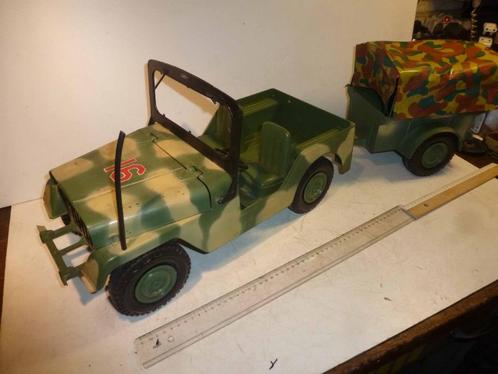 Jeep n°16 + remorque, long environ 80cm / Action Man ok, Kinderen en Baby's, Speelgoed |Speelgoedvoertuigen, Gebruikt, Ophalen of Verzenden