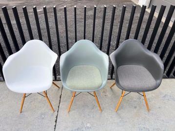 Vitra Eames DAW design stoelen, heel mooie staat, meerdere