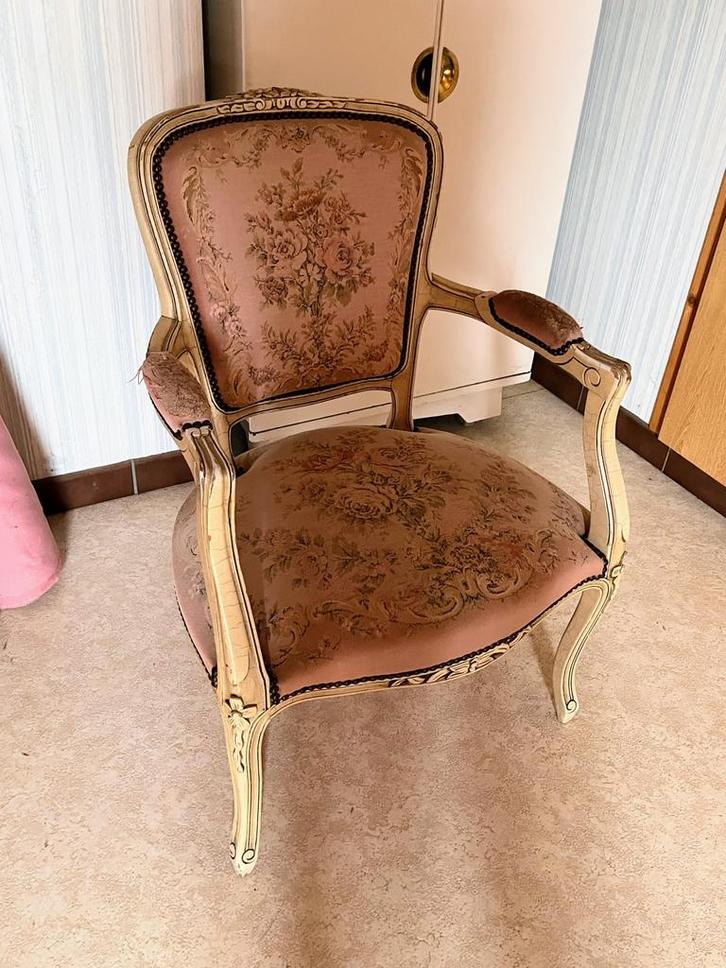 Gestoffeerde stoel - opruiming, Antiek en Kunst, Antiek | Meubels | Stoelen en Sofa's, Ophalen