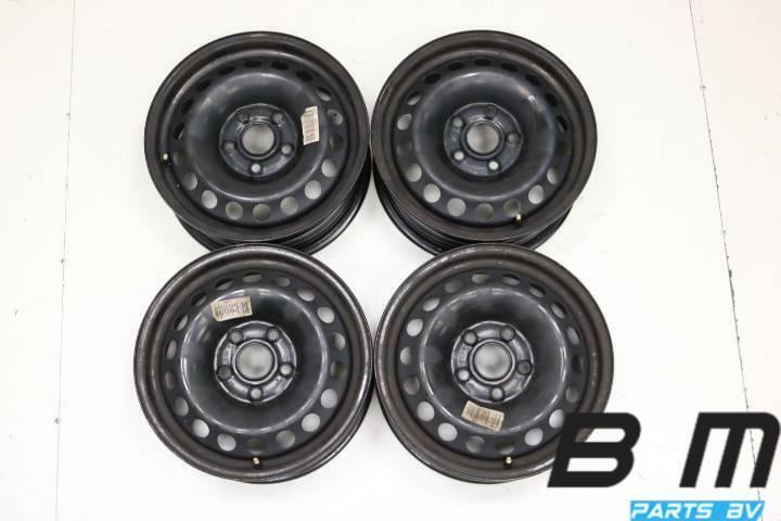 Set 15 inch stalen velgen VW Golf 6 / A3 8P 1K0601027AG, Auto-onderdelen, Banden en Velgen, Velg(en), Gebruikt