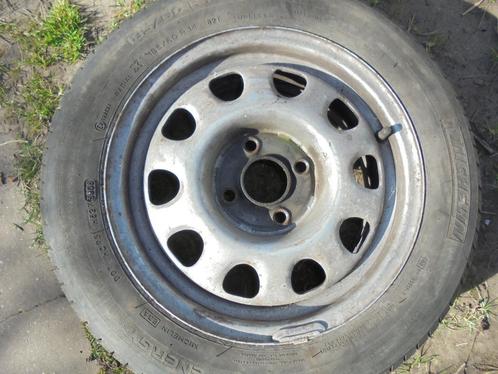 2 autobanden 185/60 R14   82 T met velg, Auto-onderdelen, Banden en Velgen, Band(en), 14 inch, 185 mm, Personenwagen, Gebruikt