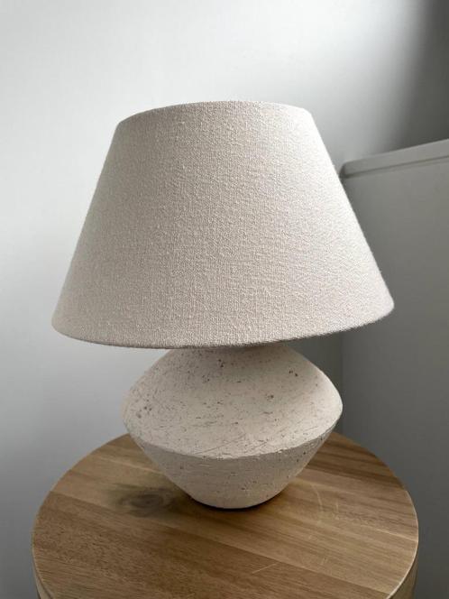Lampe ZARA HOME faience et lin, Maison & Meubles, Lampes | Lampes de table, Comme neuf, Moins de 50 cm, Tissus, Autres matériaux