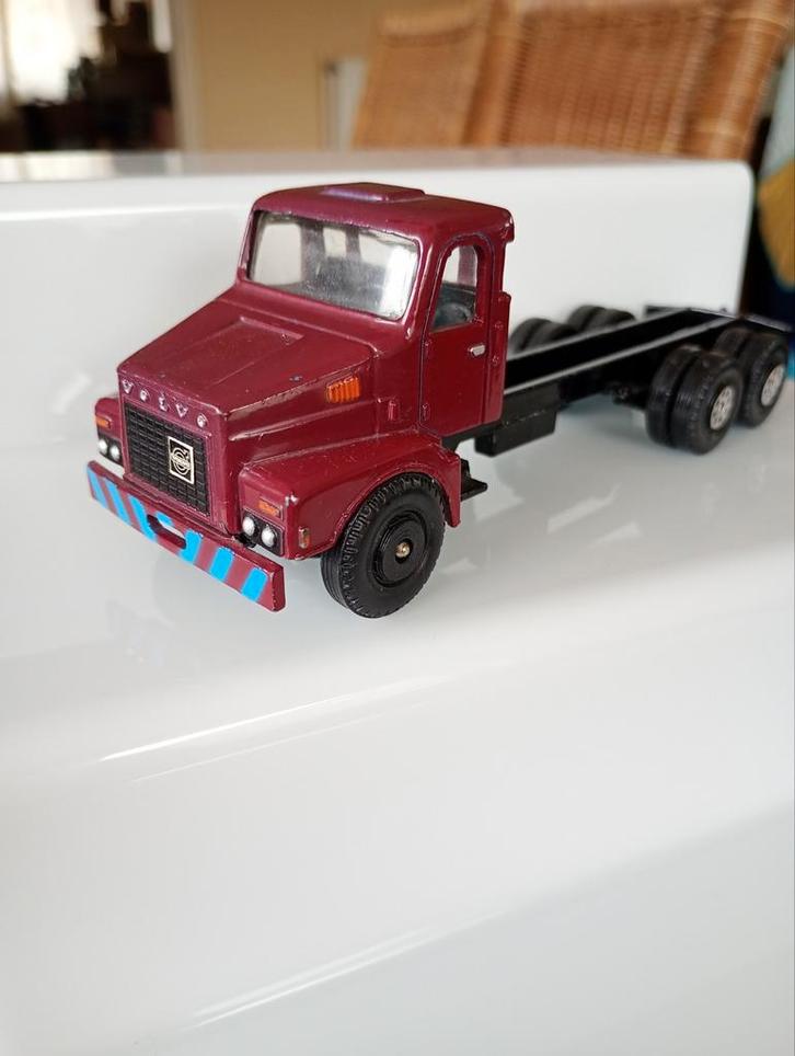 Volvo N serie, Hobby en Vrije tijd, Modelauto's | 1:50, Zo goed als nieuw, Ophalen of Verzenden