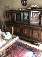 Antieke wandkast met bijbehorende tafel en 6 stoelen, Antiek en Kunst, Antiek | Meubels | Kasten, Ophalen