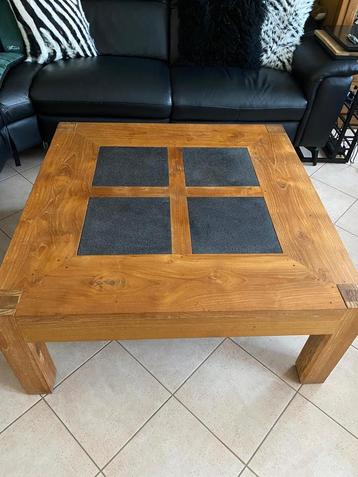 Salontafel Teak met Lavasteen elementen beschikbaar voor biedingen