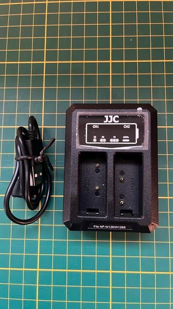 JJC USB Dual battery Charger Fujifilm NP-W126 & NP-W126s beschikbaar voor biedingen