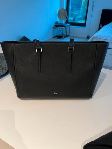Purificación García zwarte leren tas beschikbaar voor biedingen