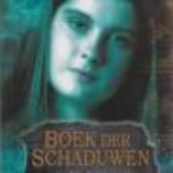 Wicca boek der schaduwen  Deel 1 Cate Tiernan 240 blz beschikbaar voor biedingen