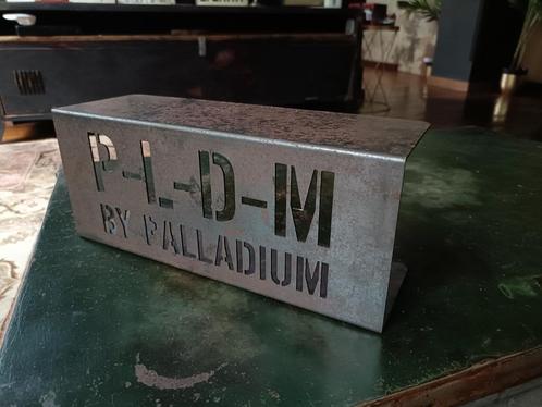 Présentoire de magasin chaussures Palladium, Verzamelen, Merken en Reclamevoorwerpen, Zo goed als nieuw, Ophalen of Verzenden