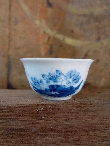 PRC cup China handgeschilderd  beschikbaar voor biedingen