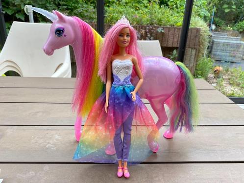 Barbie Dreamtopia Pop + Eenhoorn, Kinderen en Baby's, Speelgoed | Poppen, Zo goed als nieuw, Barbie, Ophalen of Verzenden