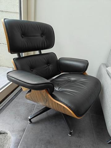 eames lounge chair met ottoman beschikbaar voor biedingen