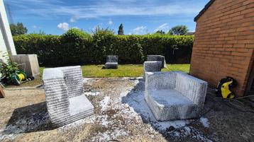 Salon extérieur 5 places + table basse BRISTOL beschikbaar voor biedingen