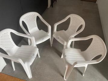 kinderstoeltjes beschikbaar voor biedingen