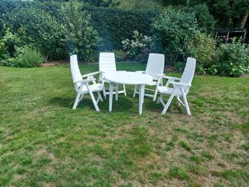 4 verstelbare tuinstoelen (Hartman) + tuintafel  beschikbaar voor biedingen
