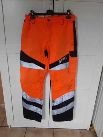 Pantalon de débroussaillage STHIL. Taille allemande 52. Bon 