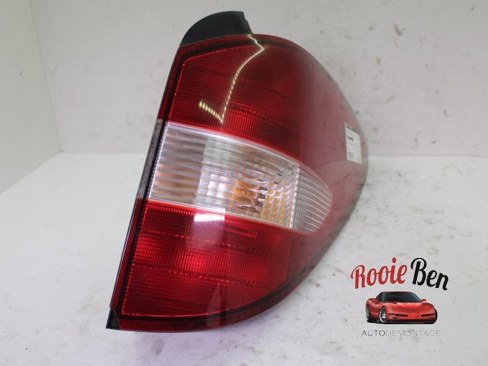 Achterlicht rechts van een Ssang Yong Rodius, Auto-onderdelen, Verlichting, Ssangyong, Gebruikt, 3 maanden garantie, Ophalen of Verzenden