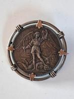 Medaille broche 1892, Handtassen en Accessoires, Broches, Ophalen of Verzenden, Gebruikt, 4 tot 7 cm, Brons