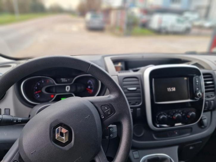 ​Renault Trafic L1H1 Fourgon Tôlé, Autos, Renault, Particulier, Trafic, Diesel, Euro 6, Boîte manuelle, Blanc, Enlèvement ou Envoi