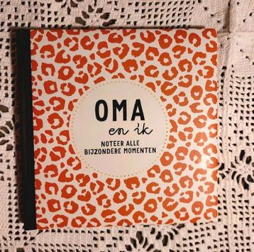 Herinneringsboek: oma en ik beschikbaar voor biedingen