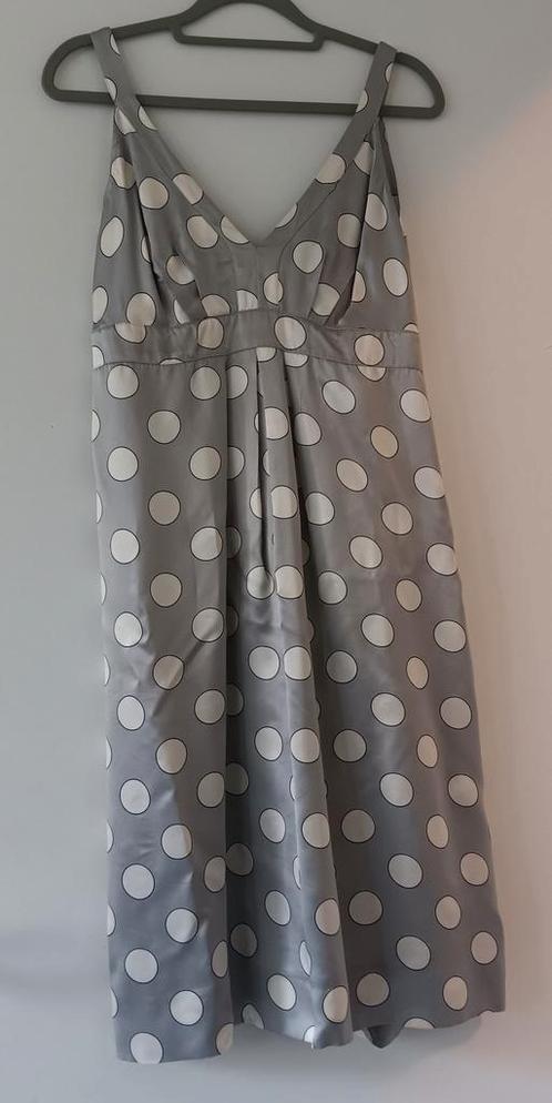 Zijden jurk, Kleding | Dames, Jurken, Zo goed als nieuw, Maat 36 (S), Grijs, Boven de knie, Ophalen of Verzenden