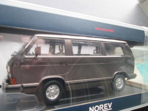 Volkswagen VW T3 Bus Multivan braunmetallic in 1:18 Norev, Hobby en Vrije tijd, Modelauto's | 1:18, Zo goed als nieuw, Auto, Norev