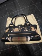 Zeer mooie originele Burberry handtas, Handtassen en Accessoires, Tassen | Damestassen, Ophalen, Zo goed als nieuw, Beige, Handtas