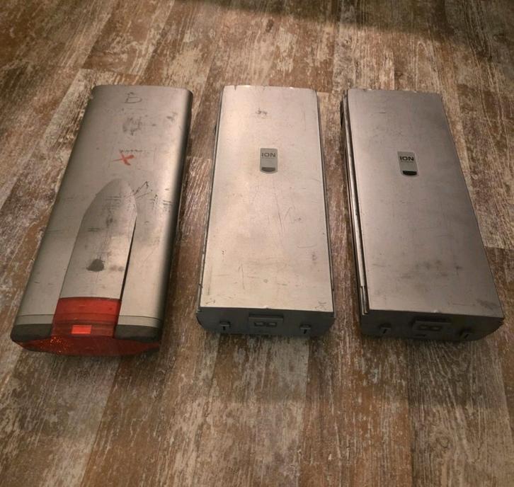 Partij fiets accu's 3 stuks ( DEFECT ), Fietsen en Brommers, Fietsaccessoires | Fietsaccu's, Gebruikt, Ophalen of Verzenden