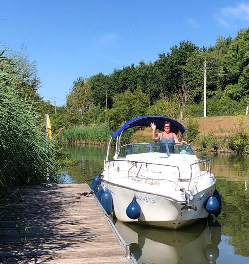 speedboot ( weekender ), Watersport en Boten, Speedboten, Zo goed als nieuw, 6 meter of meer, Benzine, 200 pk of meer, Polyester