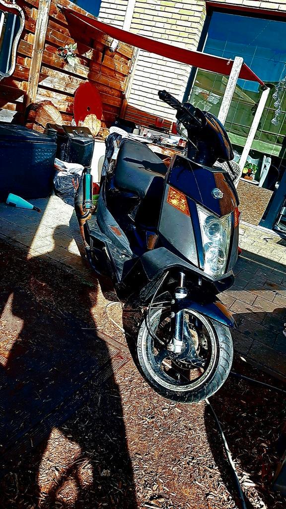 Keeway flash b klasse, Fietsen en Brommers, Scooters | Piaggio, Gebruikt, Overige modellen, Klasse B (45 km/u), Tweetakt, Ophalen