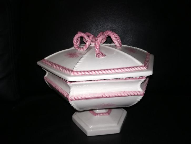 Bobonnière ( koekjesschaal op voet), Antiek en Kunst, Antiek | Keramiek en Aardewerk, Ophalen