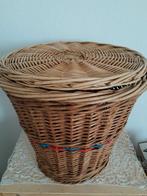Magnifique ancienne petite corbeille, Huis en Inrichting, Woonaccessoires | Schalen en Manden, Ophalen, Gebruikt, Mand, Rond