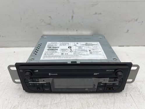 Radio van een Renault Trafic, Auto-onderdelen, Elektronica en Kabels, Renault, Gebruikt, 3 maanden garantie, Ophalen of Verzenden