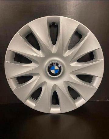 1 BMW 1-serie wieldop en andere 16" modellen, beschikbaar voor biedingen