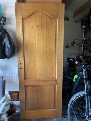 Binnen deuren beschikbaar voor biedingen