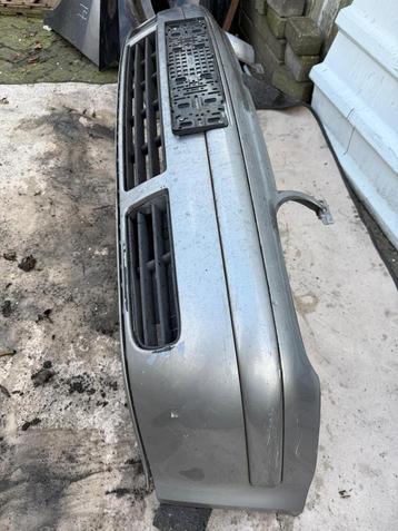 Volkswagen Golf IV / 4 Voorbumper beschikbaar voor biedingen
