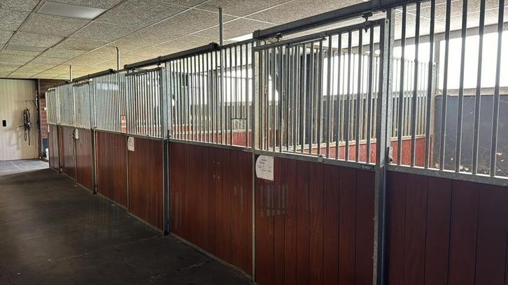 Voorwanden en Tussenwanden | 3000mm | Gebruikt, Dieren en Toebehoren, Stalling en Weidegang, Opfok, Stalling, Weidegang, Accessoires