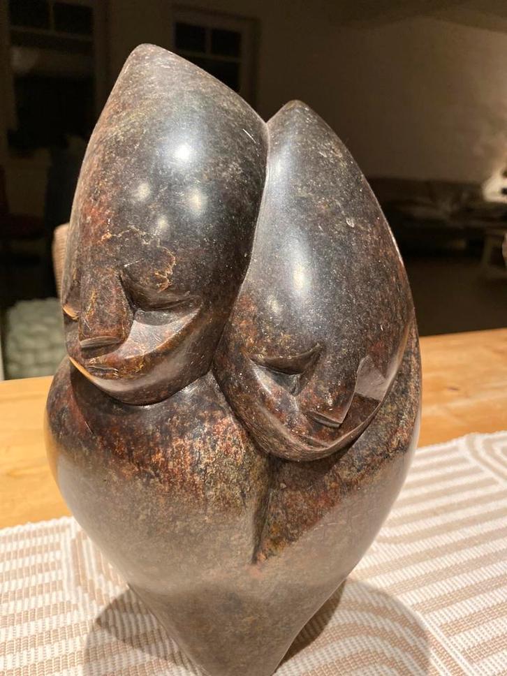 Erg mooi beeld - ambachtelijk gemaakt-speksteen, Antiek en Kunst, Kunst | Beelden en Houtsnijwerken, Ophalen