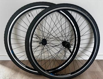 Complete trekkingwielen 28" Exal ZX19,V-brake.Shimano Deore beschikbaar voor biedingen