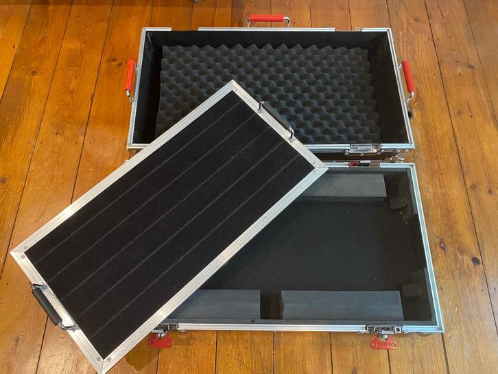 Gator pedalboard G-TOUR + Flightcase Trolley, Muziek en Instrumenten, Effecten, Zo goed als nieuw, Ophalen of Verzenden
