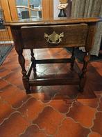 Tafeltje, Enlèvement