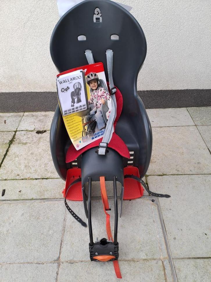 Fietsstoeltje, Fietsen en Brommers, Fietsaccessoires | Fietsstoeltjes, Zo goed als nieuw, Achterzitje, 9 t/m 18 kg, Voetsteuntjes