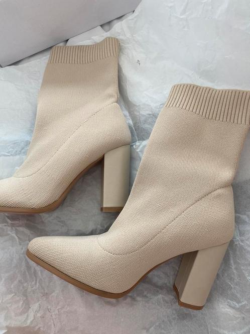 Beige laarsjes – maat 36, Kleding | Dames, Schoenen, Beige, Ophalen