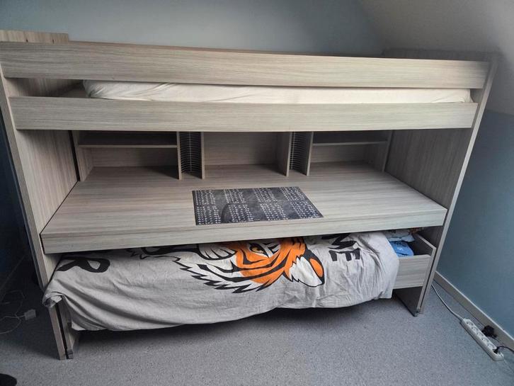 Ideaal stapelbed met uitschuifbare bureau, Maison & Meubles, Chambre à coucher | Lits superposés & Lits mezzanines, Lits superposés