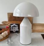Oluce Metal Wit, Huis en Inrichting, Lampen | Tafellampen, Ophalen of Verzenden