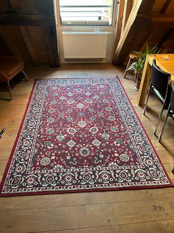 Tapijt 230x160 cm  beschikbaar voor biedingen