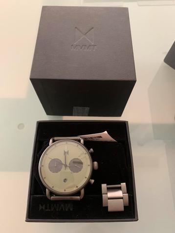 A vendre montre chrono MVMT beschikbaar voor biedingen
