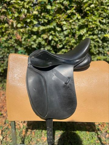 Tokyo dressuurzadel 16 inch korte kussens mw beschikbaar voor biedingen