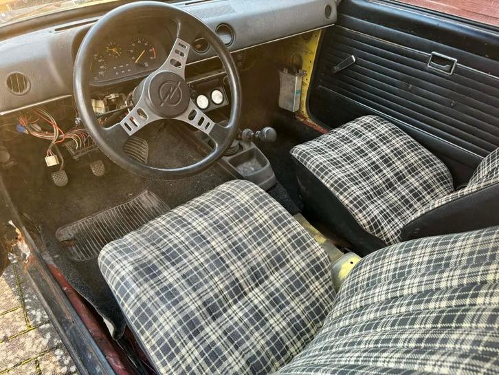 complete originele opel kadett c coupe 1.9GTE, Auto's, Oldtimers, Particulier, Opel, Zwart, Zwart, Stof, Ophalen
