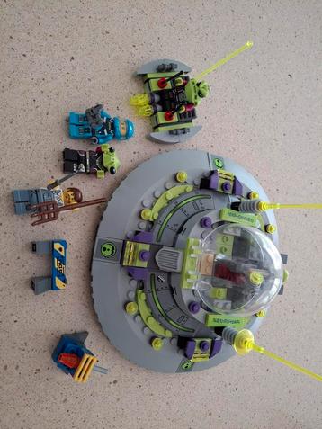 Lego Alien sets 7049 en 7052 beschikbaar voor biedingen
